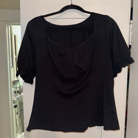 Belle Poque – Peasant-Style Ruched Bust Square Neck Puff Sleeve Top (Size 2XL). - Picture 6 of 6